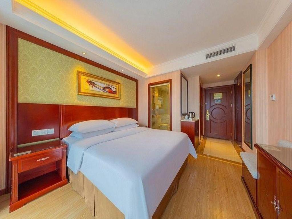 Yichang Vienna Hotel Wanda Branch Zewnętrze zdjęcie